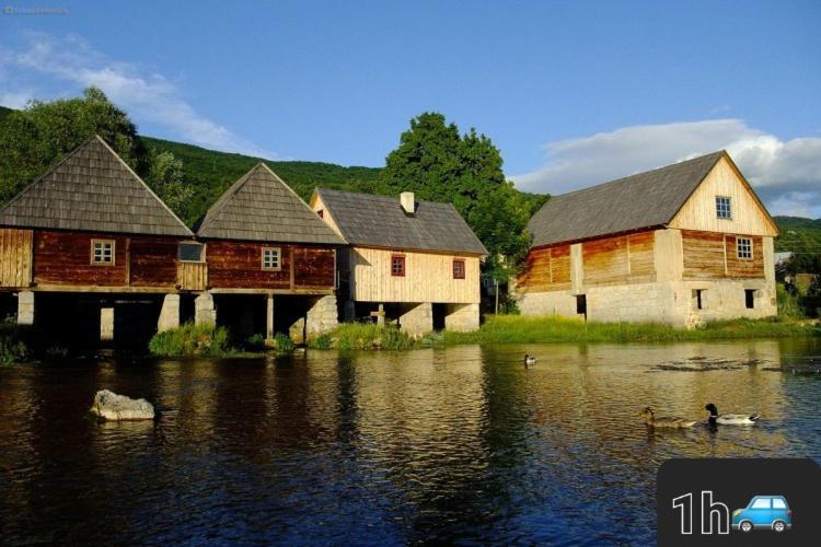 Ruralna Kuca Za Odmor Lika Villa Lovinac  Eksteriør billede